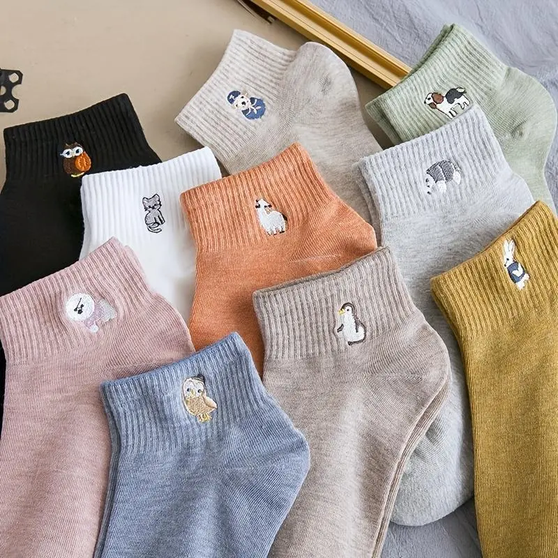 10 Pairs Women's Cute Animal Cartoon Embroidered Socks - Soft Breathable Low-Cut Ankle Socks with Midsole Support, Multi-Color Assortment Casual & Formal Wear, Machine Washable, Cute Socks woman sock