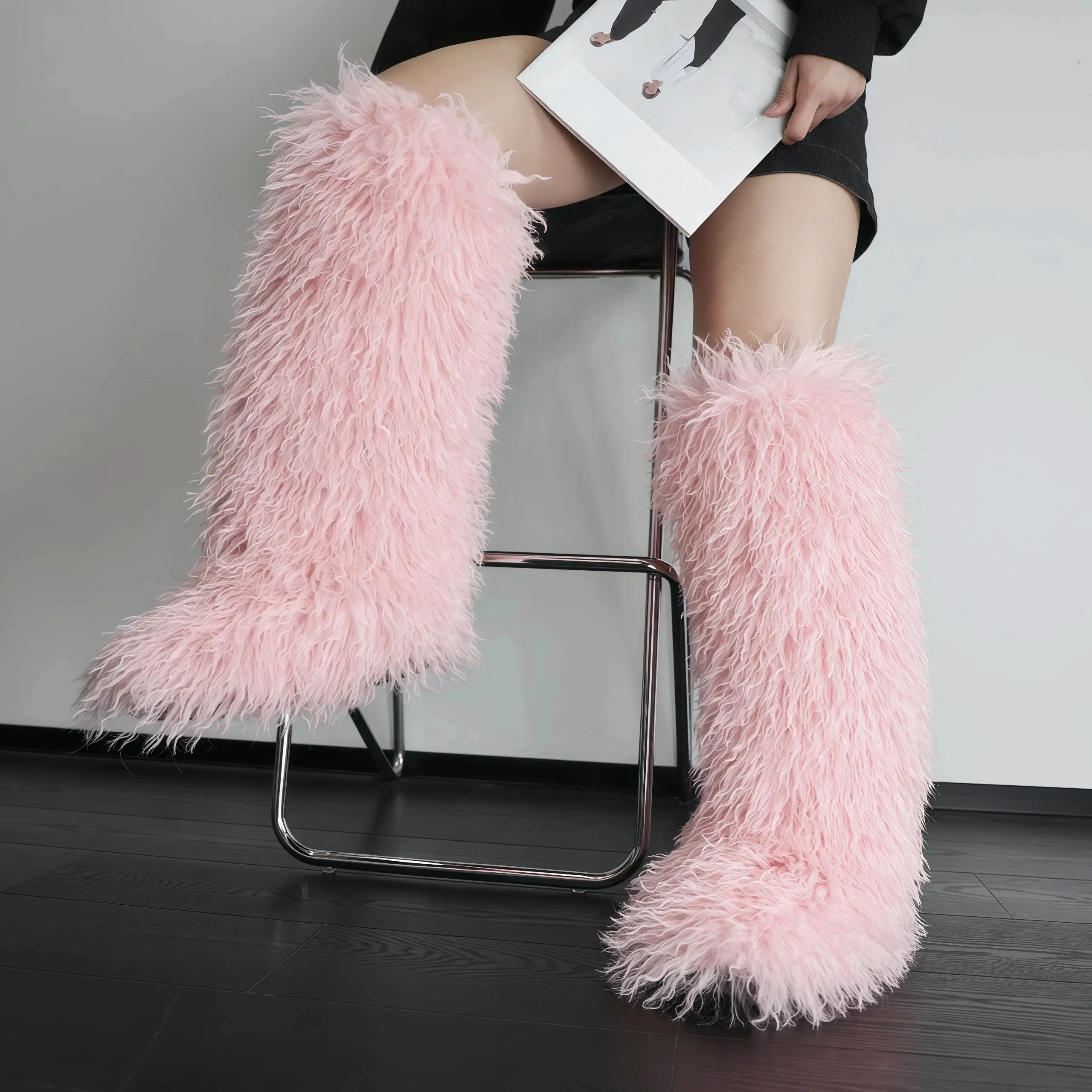 Women's Chic Knee-High Boots, Stylish Plush Faux Fur Trim, Elegant Round Toe Statement Shoes for Casual Wear, Extra Coverage