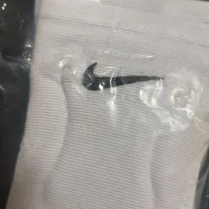 Nike Streak Volleyball Knee Pads - White, Size M/L, Sports Accessory, Protective Gear, Sweat-Wicking