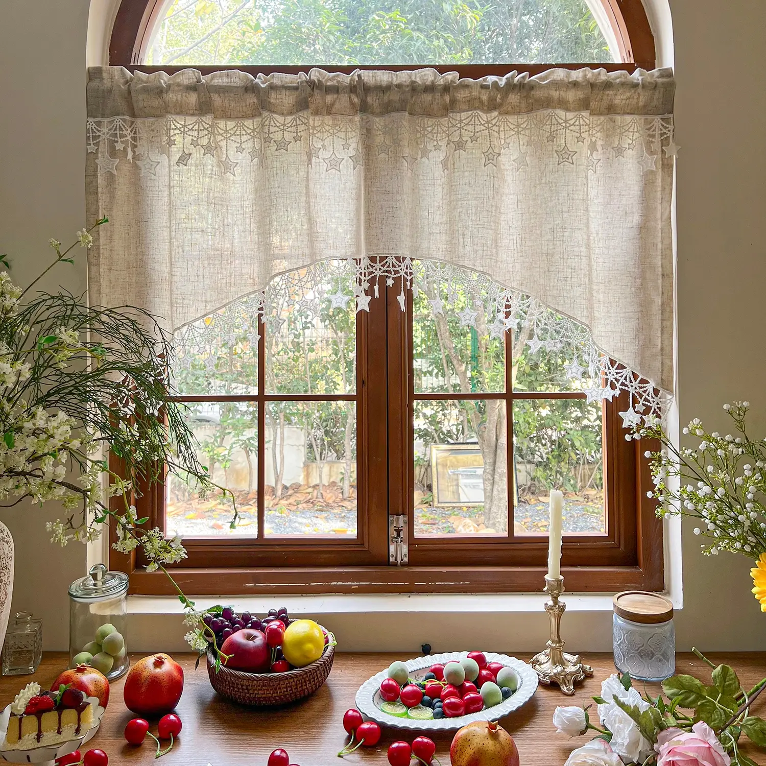 Vintage Farmhouse Linen Swag Valance with Star Trim, Semi Sheer Filtering Arched Curtain Tier, Easy Install Curtain, 1 Panel Rod Pocket for Kitchen Window/Doorway, Vintage Home Decor, Interior Decoration Accessories, Room Decor, Ideal for Kitchens & Baths