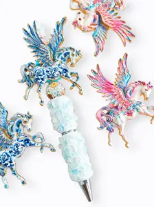 Creative Rainbow Pegasus Charm DIY Gift, Handmade Beaded Pen Chain Car Hanging Ornament, Indoor Decor, Keychain Pendant