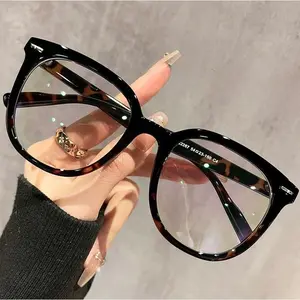 Trendy Black Blue Light Blocking Eyeglasses for Women Luxury Lightweight Computer Glasses Stylish Anti-Eyestrain Frames