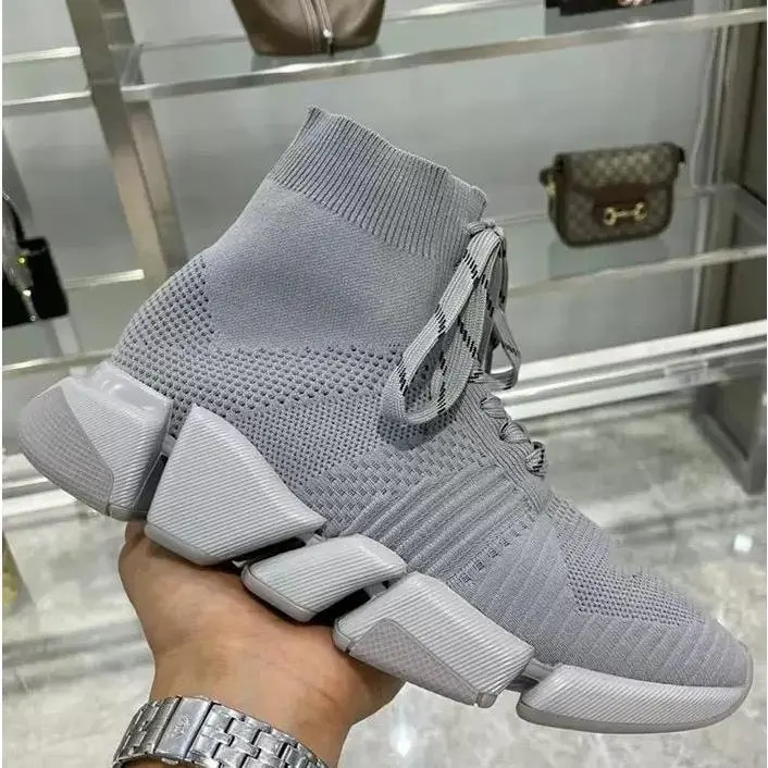 2.0 gray lace up