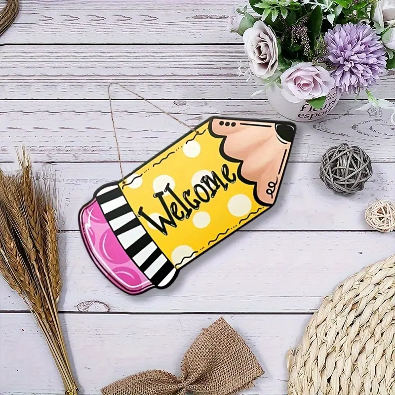 2D flat 1-piece set of country-style wooden welcome sign "Welcome to Our Classroom" pencil door hanging decoration, luxurious style, door hanging, entrance decoration, teacher's office plaque, wall decoration for the first day of school