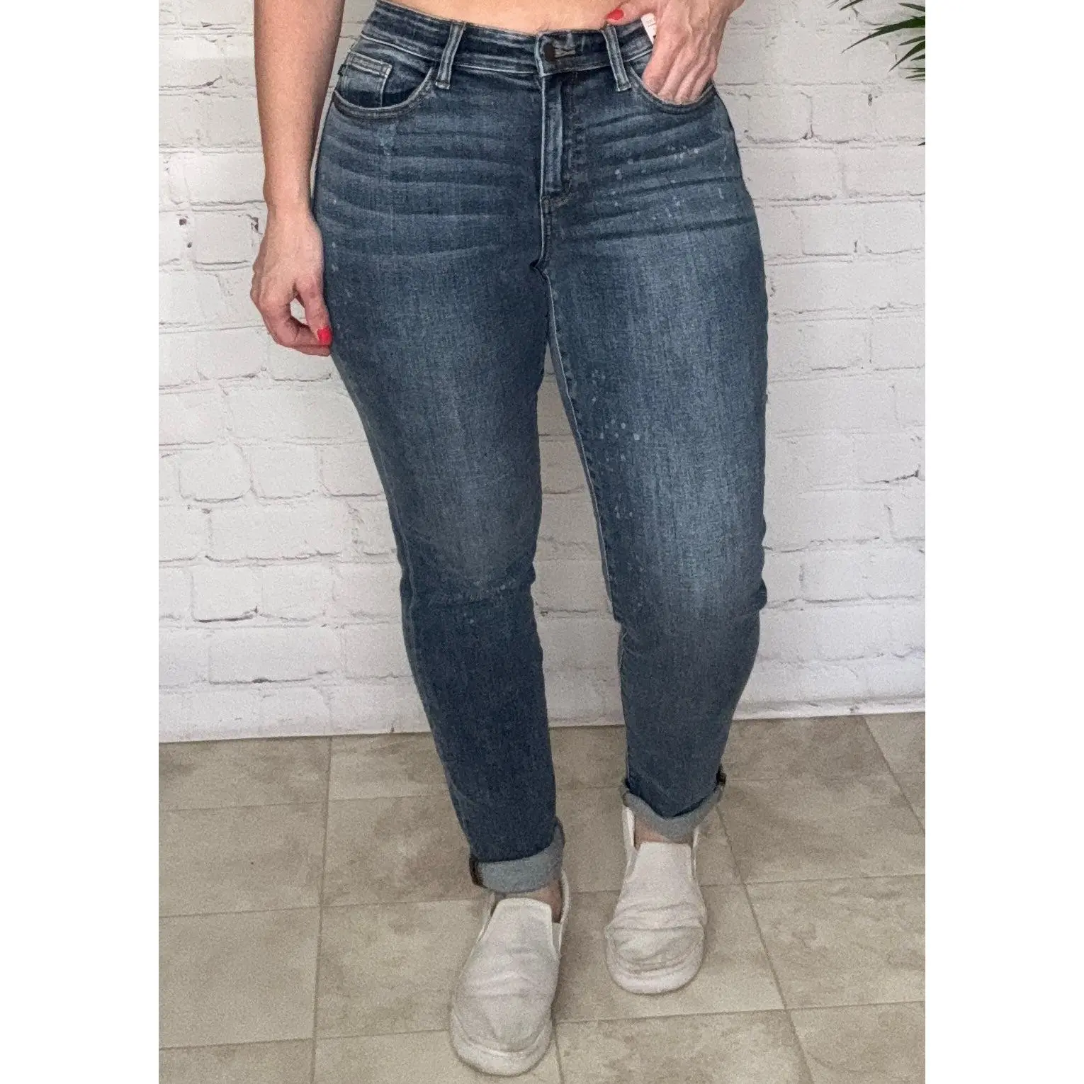 Judy Blue Bleach Splatter Boyfriend Fit