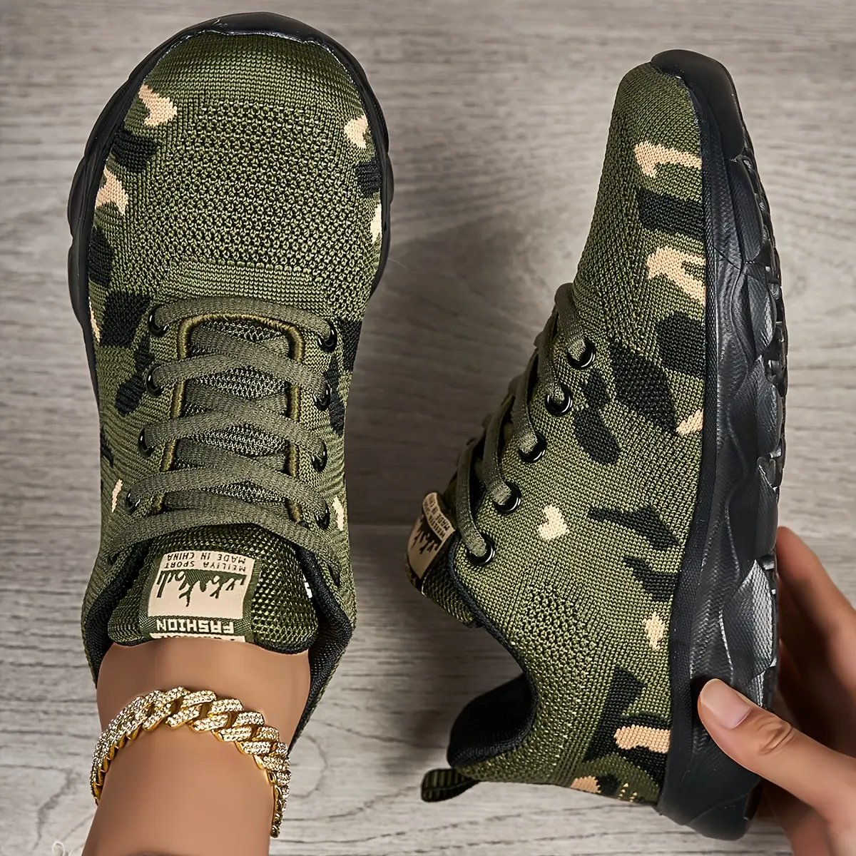[Bold style] Women's camouflage corrective sneakers - light and breathable mesh walking and tennis shoes, with air-cushioned soles, non-slip rubber insoles, suitable for gym exercise and casual wear, tall sneakers