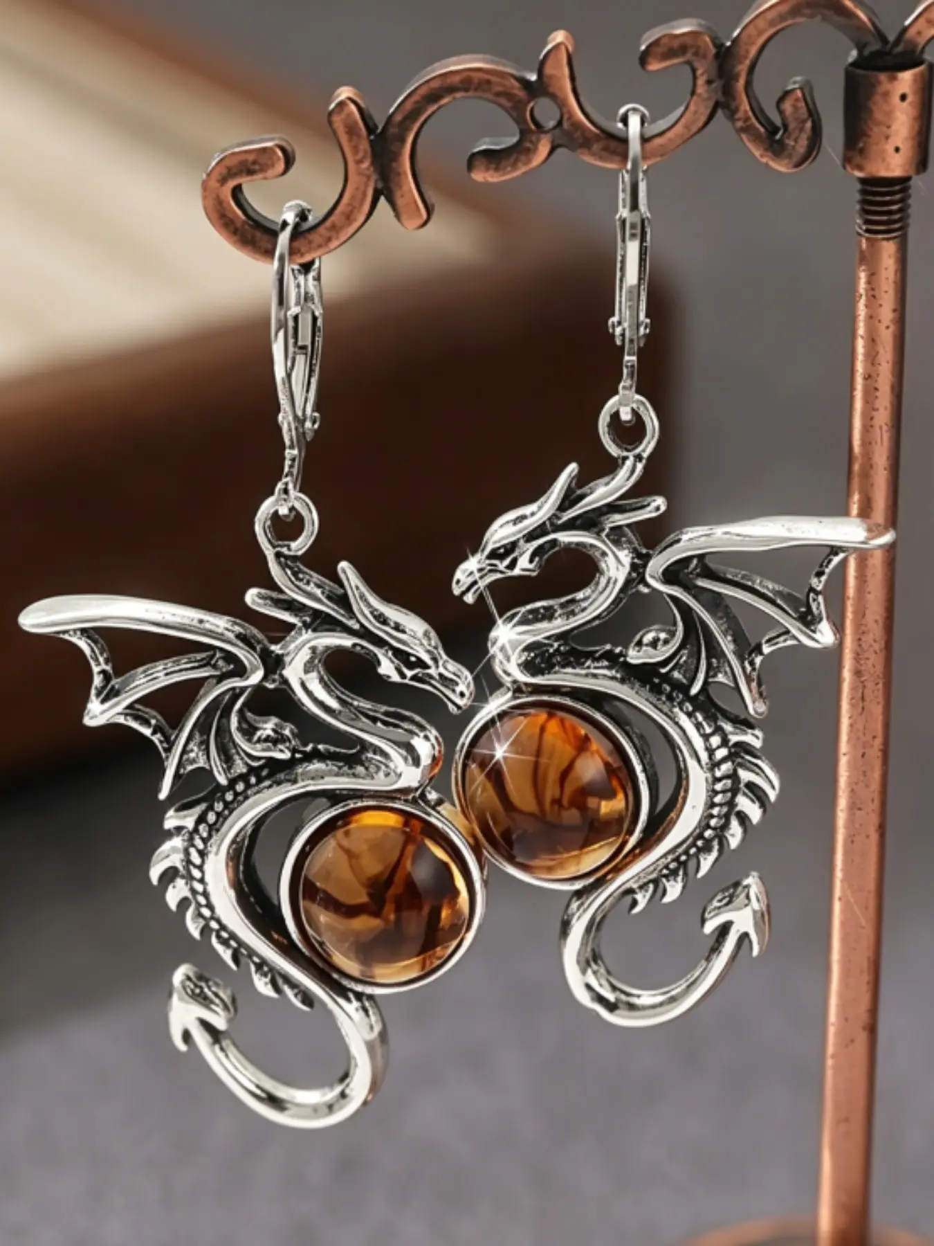 Vintage Gothic Silver Color Dragon Pendant Earrings, Women's Punk Creative Synthetic Gemstone Drop Earrings, Casual Geometric Style Earrings Jewelry