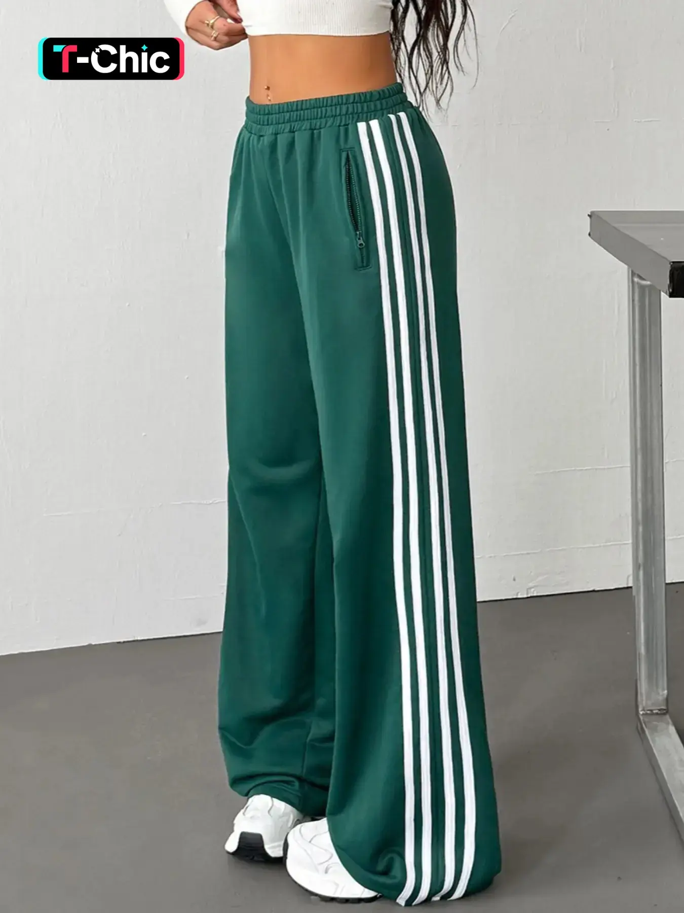 Women's Wide Leg Sweatpants High Waisted Track Pants, Knit Track Pant, Elastic Waistband Side Stripe Green Casual Comfy Sporty Loose Fit Streetwear Soft Jersey Athleisure Pants, Athleisure Style Sweatpants