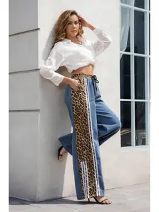 Women's Leopard Print Patchwork Jeans, Featuring A High - Waist Drawstring Design, Elastic Waist, White Stripe Decoration On The Sides, With A Casual And Sporty Style, Suitable For All Four Seasons.