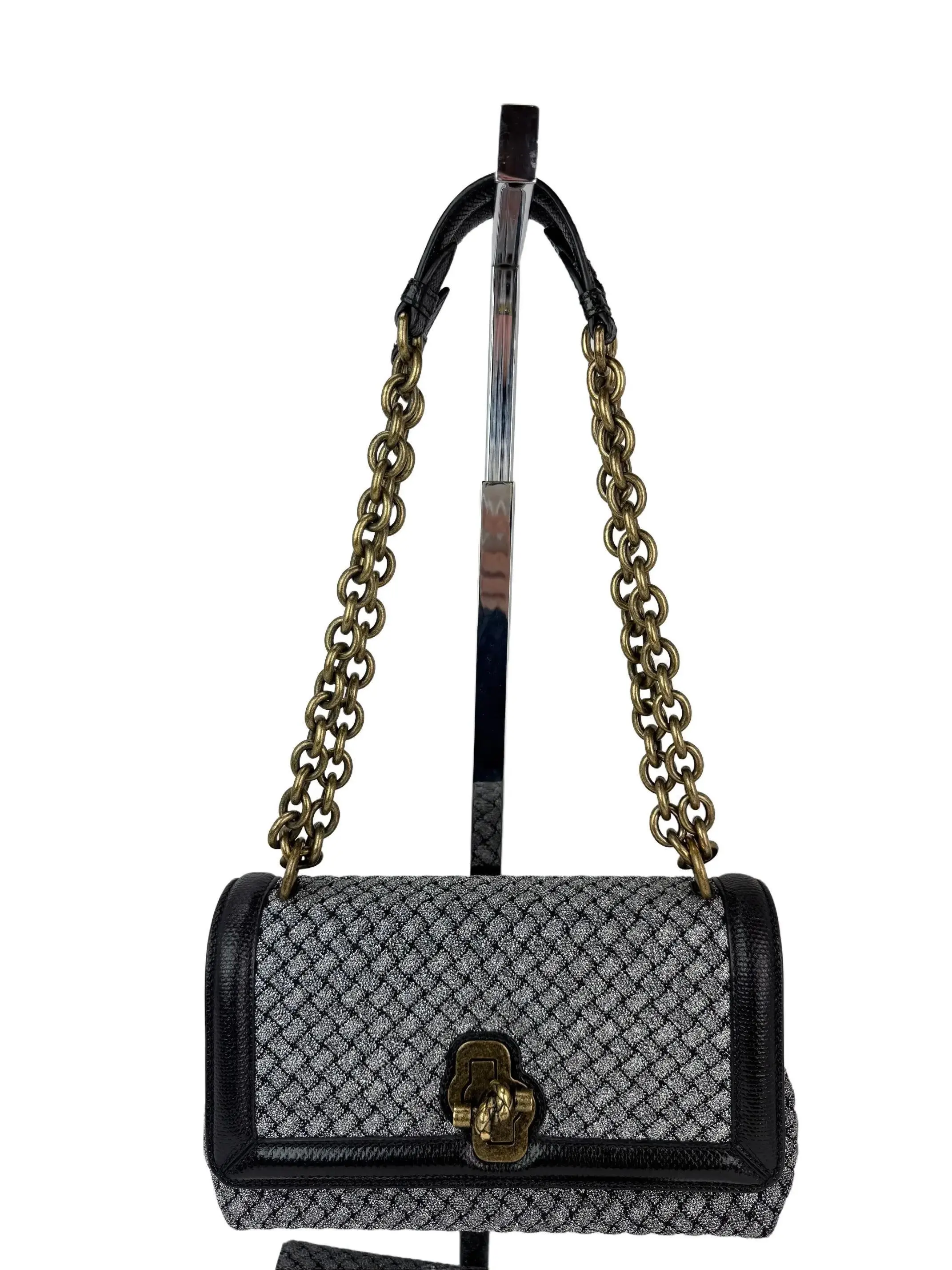 Pre-owned BOTTEGA VENETA Metallic Wool Shoulder Bags Woven Patent Ayers Olimpia Knot Silver Crossbody Shoulder Bag