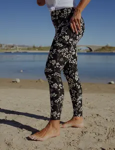 SA Exclusive Black Blossom Pocket Leggings