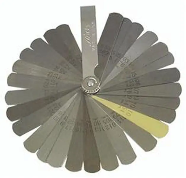 LISLE 68100 Deluxe Precision Work Feeler Gauge - 31 Steel, 1 Brass Blades (31+1 Total), 0.0015-0.035 Thickness, 1/2 Width, 3-1/2 Length (Inches), 31+1 Blades, Thickness Range