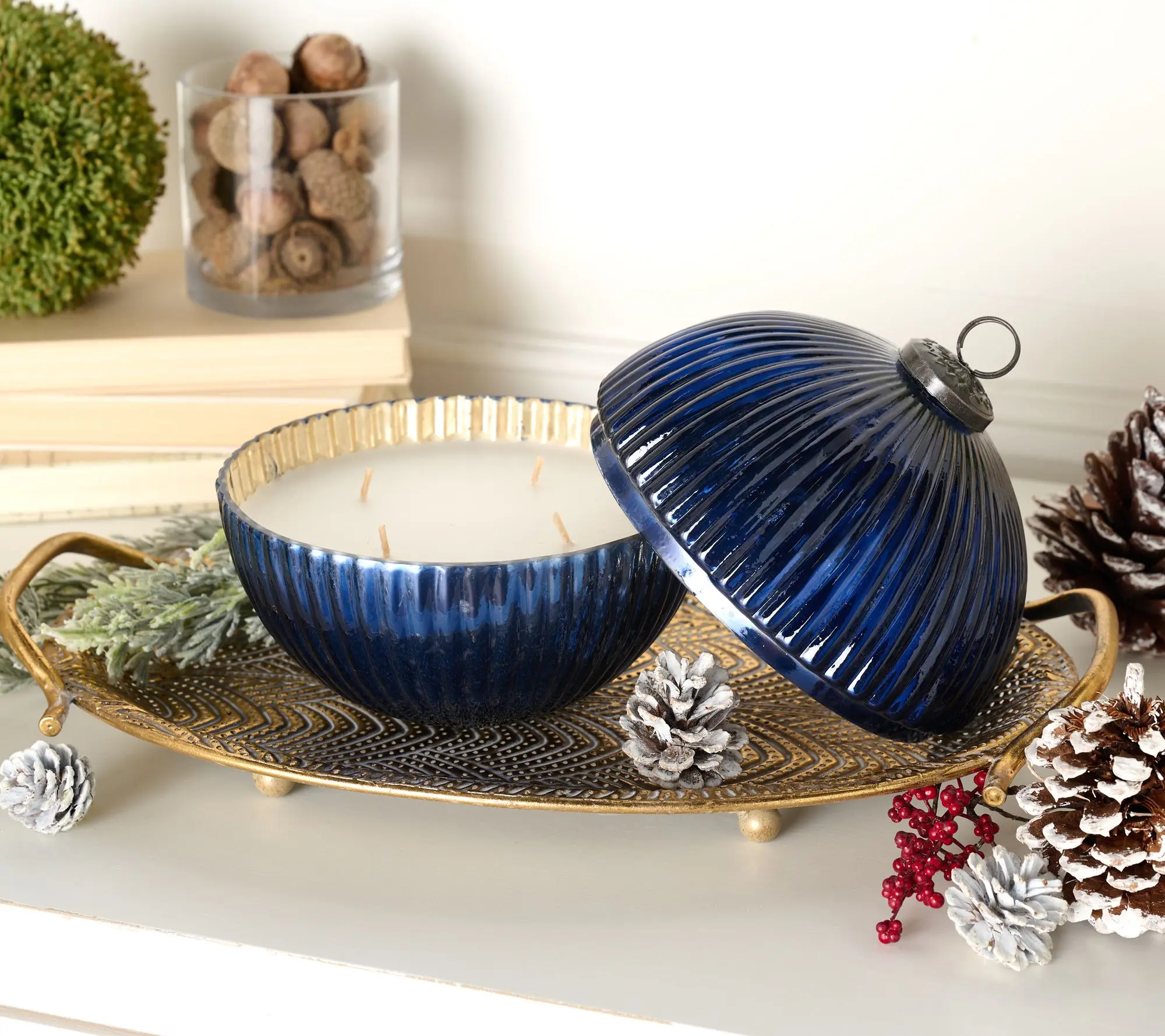 Home Reflections 24oz Lidded Ornament Candle Home Reflections 24oz Lidded Ornament Candle