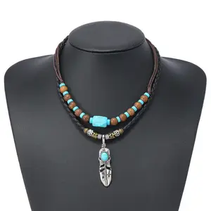 1pc Men'S Vintage Southwestern Necklace - Turquoise Beads & Feather Pendant, Black cord for Everyday Formal Wear - Native American Jewelry Inspired Necklace for Men, Retro Style Accessory