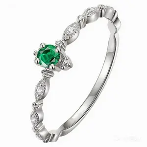925 Sterling Silver Emerald Green Cubic Zirconia Ring – Elegant Vintage Style
