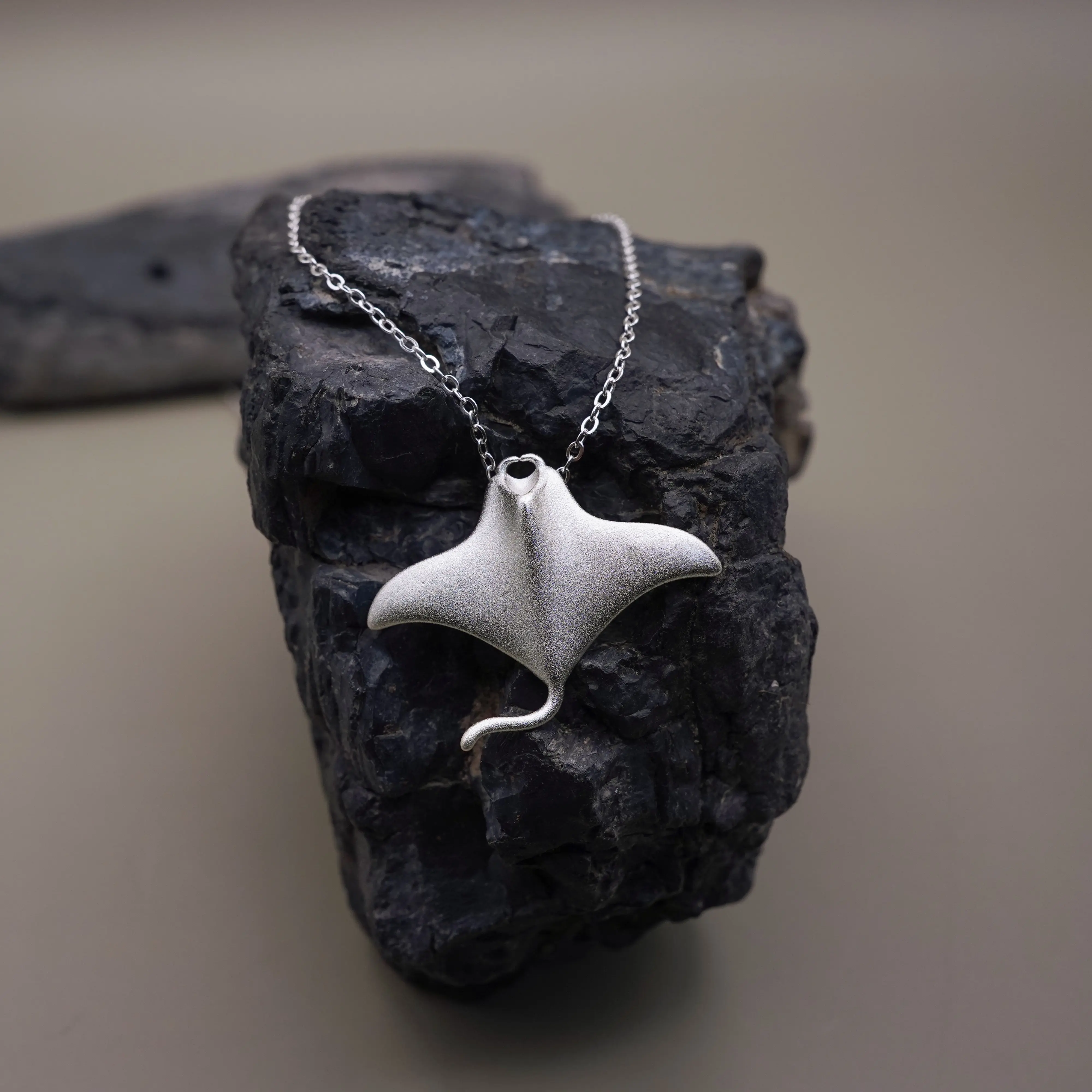 Manta Marine Life Necklace, Diver Pendant