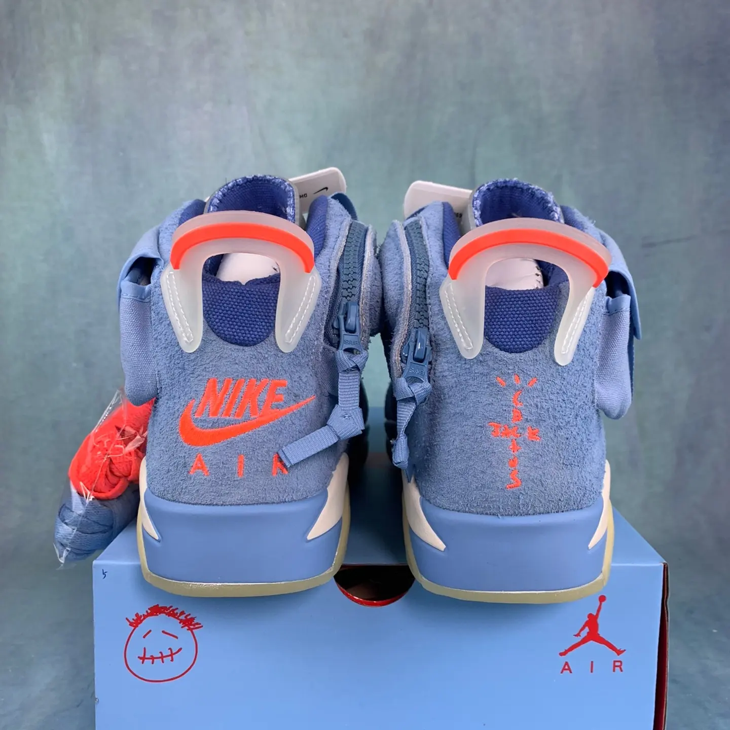 Unisex Light Blue Suede Mid-Top Retro Basketball Sneakers, Beige Traction Outsole Red Jumpman Logo Lace-Up Street Casual Sports Shoes For Daily Wear