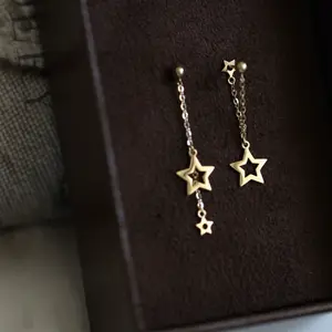 s925 sterling silver Front and Back Star Earrings，Minimalist Simple Unique Earrings for galentine‘s party valentine’s day gift，fashion zirconia earrings，anniversary holiday jewelry，gift for women