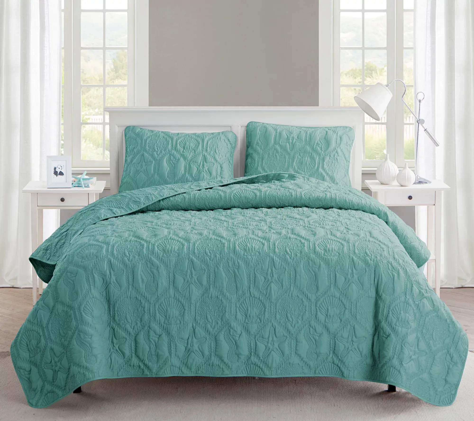 VCNY Home Shore Embossed Quilt Set, King
