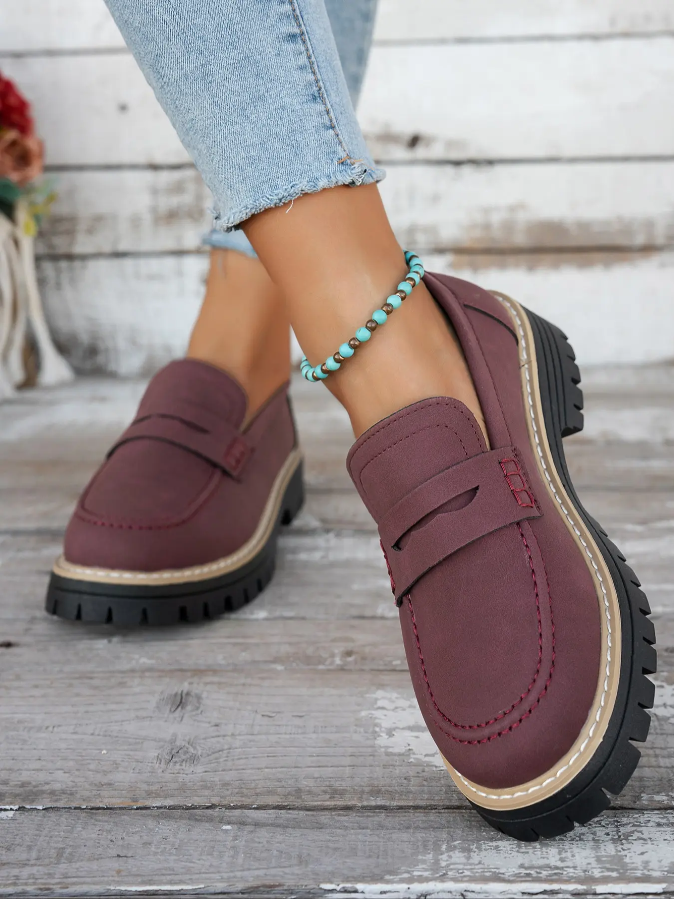 Women's Thick Sole Platform Loafers Walking Shoes Comfortable Shoes Wide Fit Round Toe Slip-On Casual Modern Style All Seasons Footwear