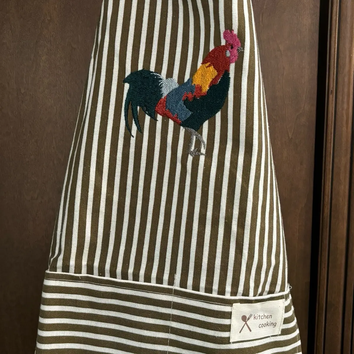 Embroidered Rooster Striped Farm House Country Apron for Women - Christmas Kitchen Apron