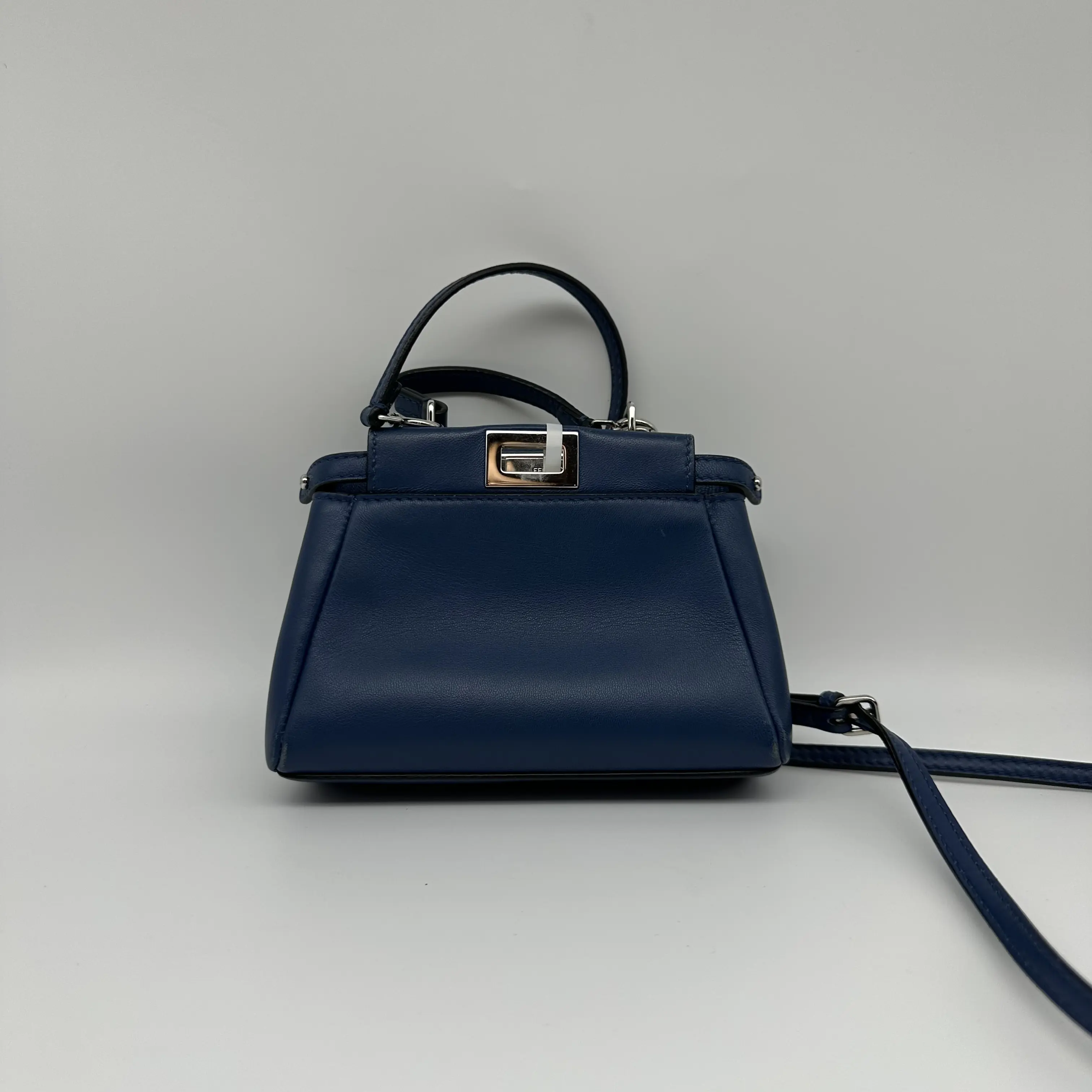 Pre-owned FENDI Leather Peekaboo Mini Shoulder Bag