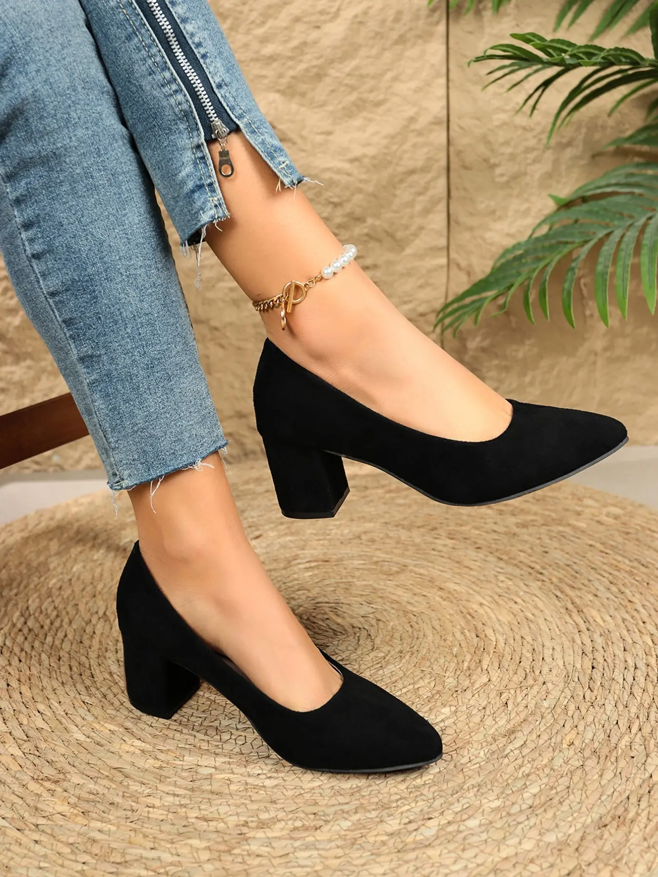 Women's Classic Pointed Toe Chunky Heel Heeled Pumps Dress Formal Shoes, Elegant Classy Sexy Stylish Evening Footwear for Work and Outing, Stylish High Heels