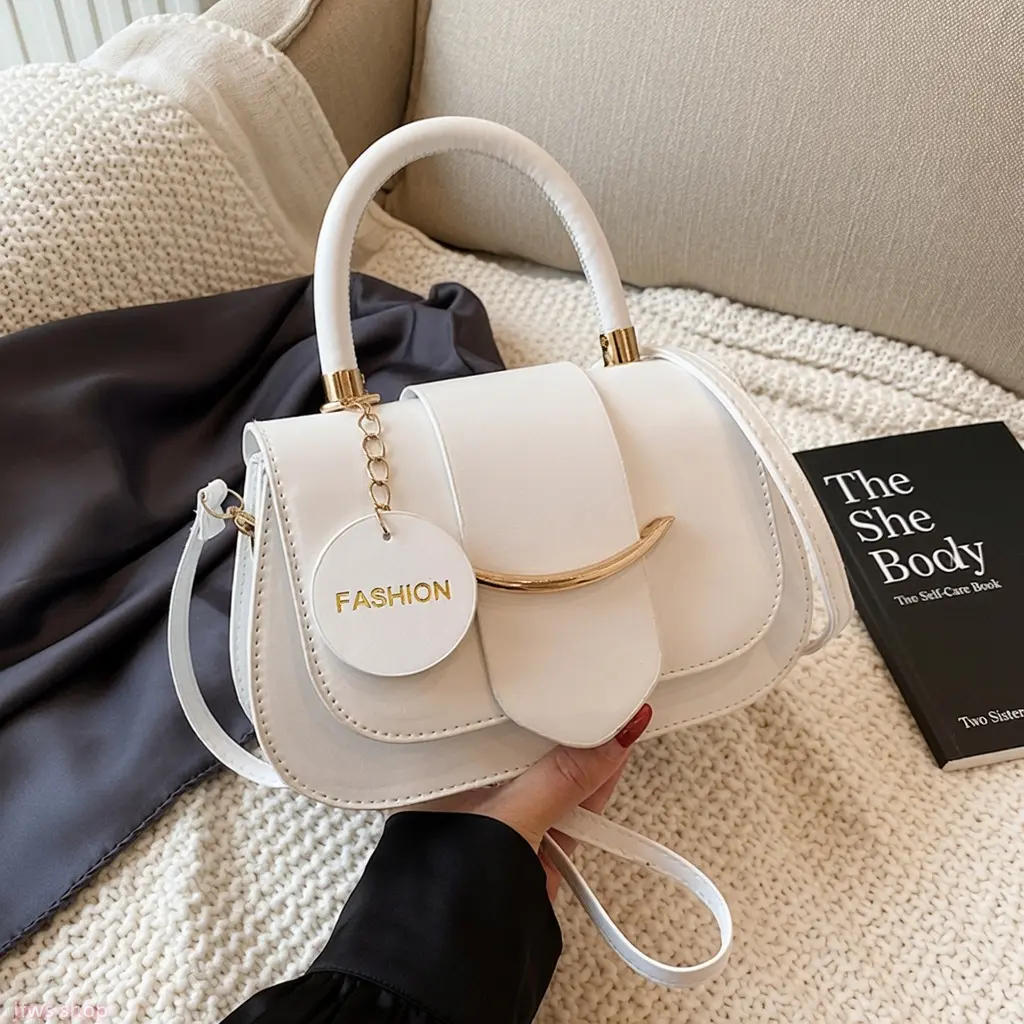 Women's Saddle Crossbody Bag, Chic Structured Purse in Premium Vegan Leather, Medium Fashion Handbag for Work and Daily Outfits, Casual Trendy Purse, Fashion Crossbody Bags, Shoulder Bags homeessentials