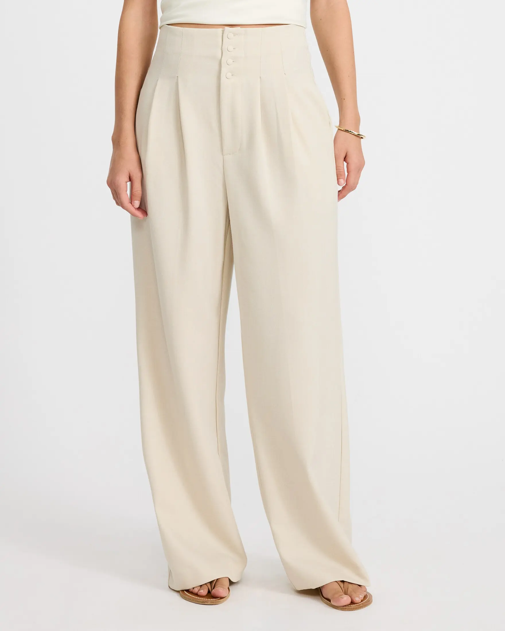 Express Women's Vintage High-Waisted Pleated Pants, Fitted Straight Leg Trousers with Button Front for Business Casual, Business Casual Pants, Buttons Pants
