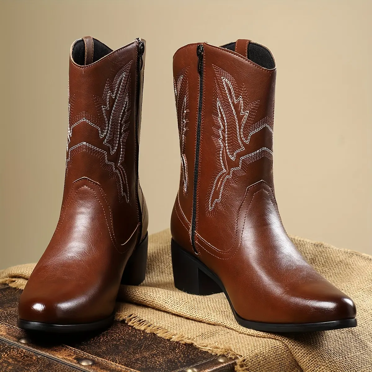 2026 Western Cowboy Boots Men for Outdoor Sports High Top Outdoor Western Style Round Toe Embroidered Flower Zipper Footwear Comfort Closed Chef Design plus size cowboy boots, stylish design