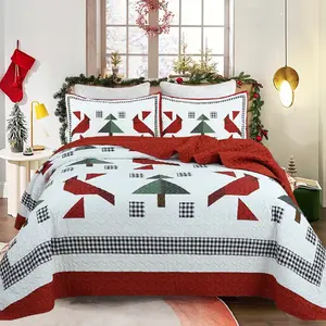 Elegant Winter Red Cardinals Christmas Quilt Bedspread Set - 3 Piece Flat Weave Quilt Set for Home Decor & Holiday Cheer