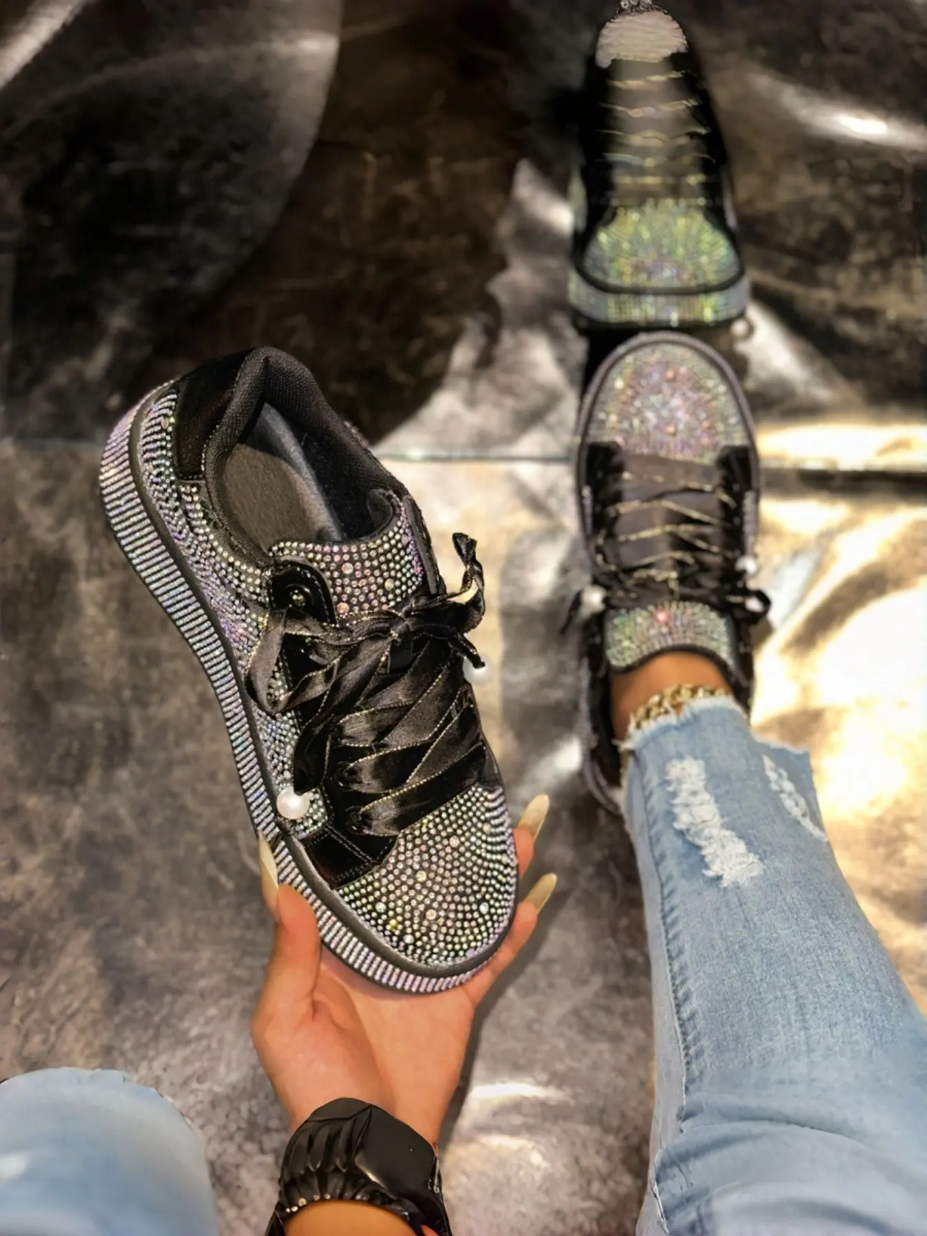 Blingbling Full Rhinestone Thick Sole Casual Trainer Board Shoes for Women, Trendy Trainers, High-End Pearl Satin Laces, Fashionable Lace Up, European Style Height-Increasing Shoes