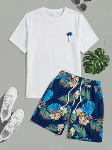 Teen Boys Summer Fashion Casual Vacation Set, Coconut Tree Print T-Shirt & Tropical Floral Shorts Two-Piece Set
