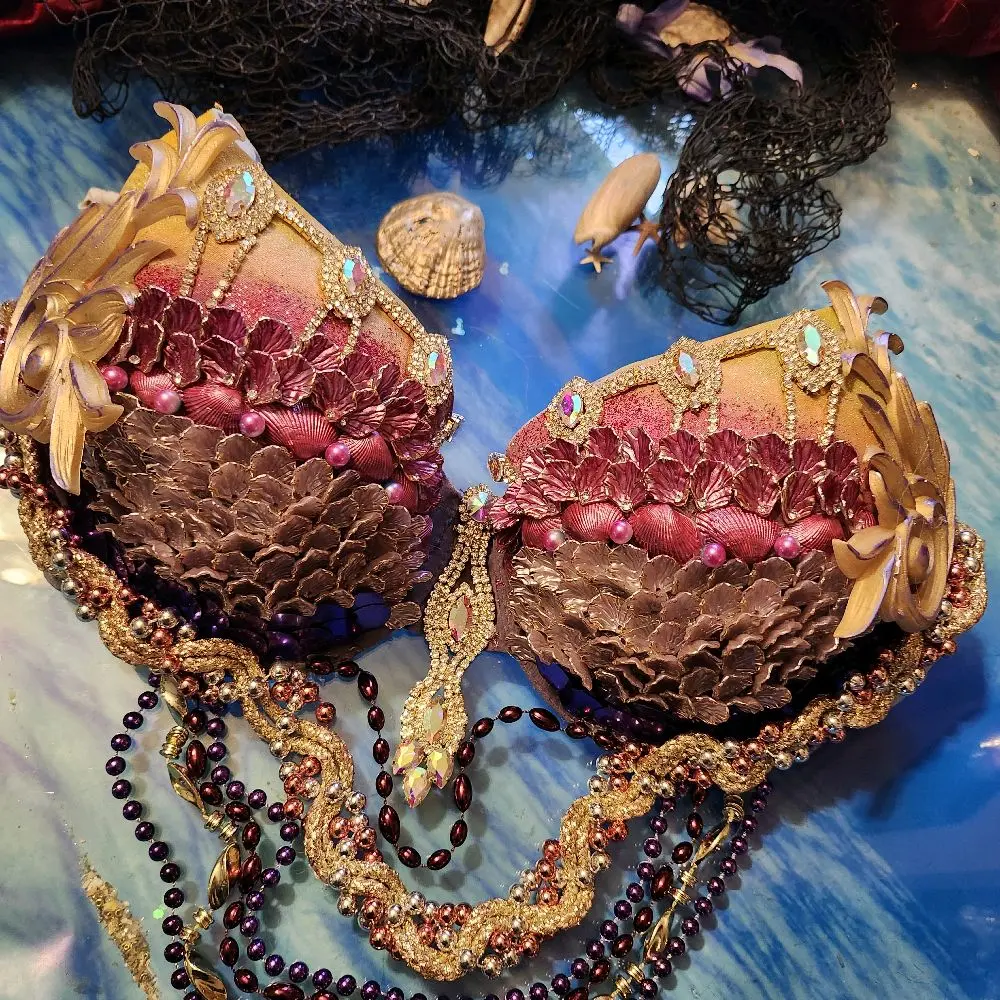 Mermaid bra size 36 D bra top fuchsia multi color real seashells shell. Available in other sizes too. Womenswear Costume