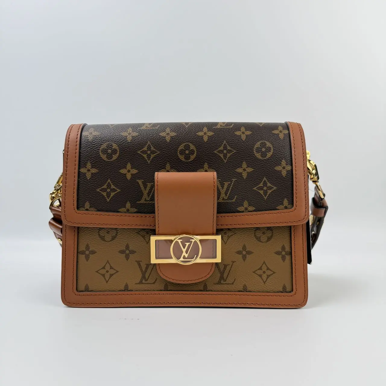 Pre-owned Louis Vuitton canvas Crossbody Bags Dauphine MM [ Vault ]