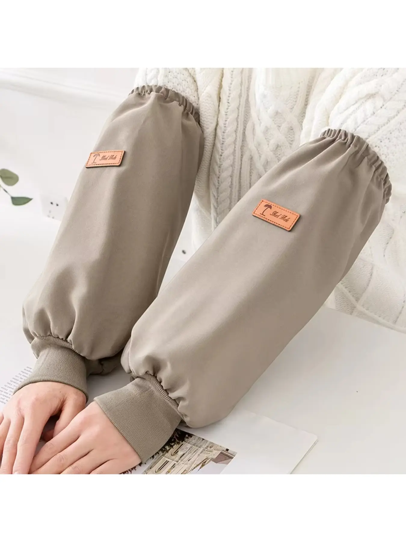 New kitchen oil-proof arm sleeves, waterproof and durable work protection sleeves for men and women