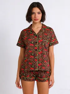 2-piece leopard print and cherry print short-sleeved shirt and shorts set. Top with small pockets, button closure, elastic waistband. Suitable for all seasons. Casual, comfortable, cute, loungewear, pajamas.