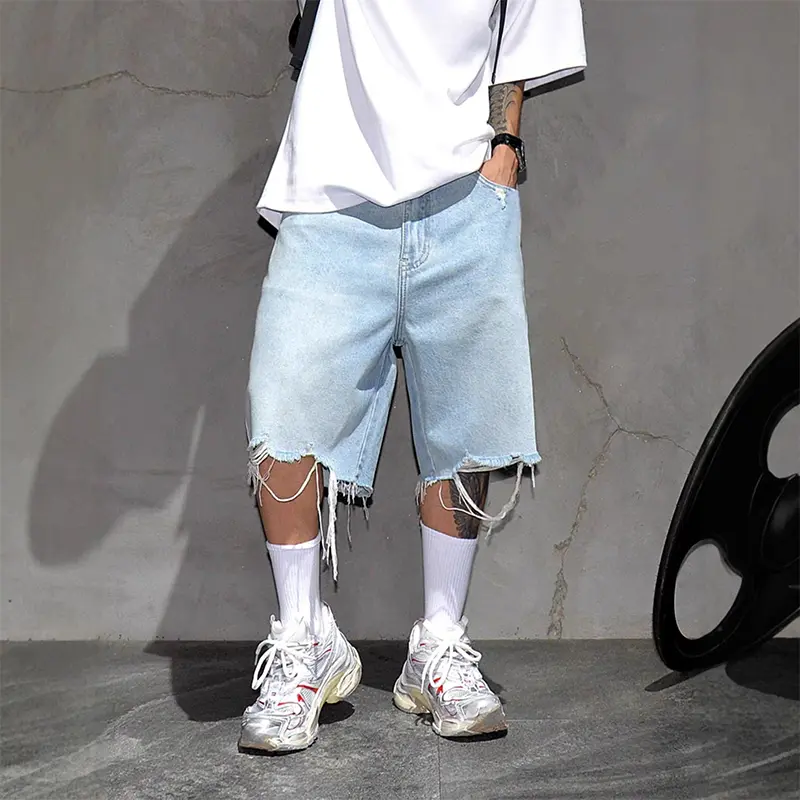 Retro seamless denim shorts for men, fashionable and versatile capri pants  for summer streets, comfortable wide leg shorts for daily casual wear