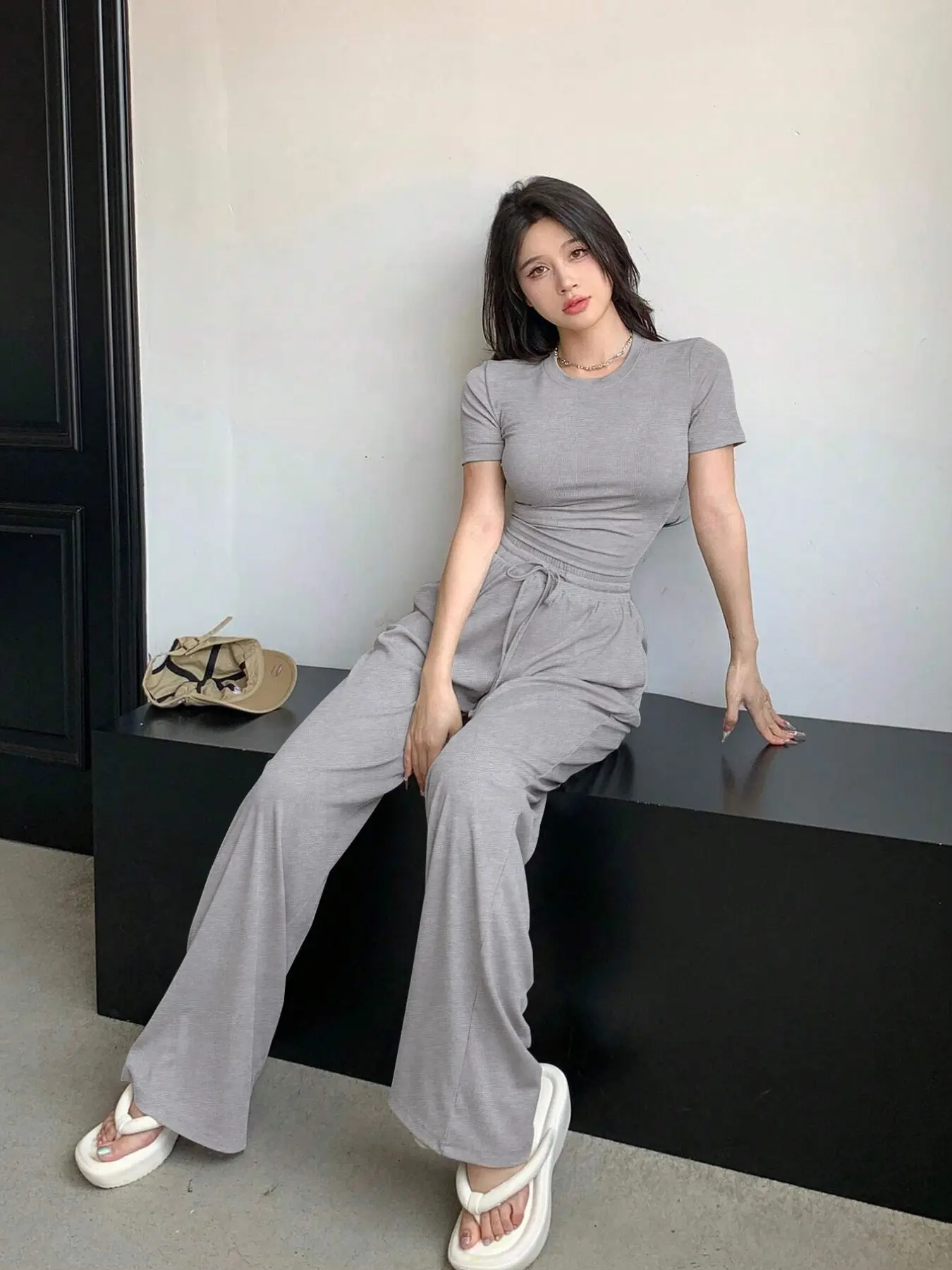Spring Summer Women's Solid Color Casual Pajama Set, Stretchy Breathable Fabric, Soft Skin-Friendly Design Ideal for Indoor and Outdoor Lounging Loungewear Womenswear