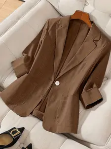 A women's solid color Fitted fashionable lightweight elegant high-end three-quarter sleeve blazer, suitable for spring and summer, ideal for commuting and daily wear.