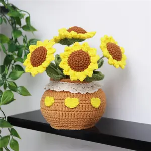 Crochet Sunflower Potted Plant, 1 Count Exquisite Handmade Knitting Potted Plant, Desktop Decoration for Home Living Room Bedroom Dining Room Office Dormitory, Artificial Potted Flower