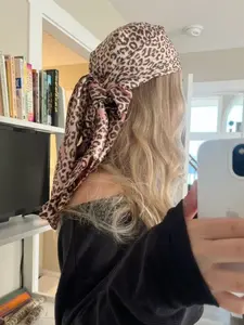Leopard Print Square Scarf, Multi-Functional Headband & Hair Accessory, Perfect for Daily Wear, Stylish Bandana, Versatile Hair Band, Fashion Accessory, Bandana Option, Headscarf