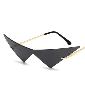New Big Triangle Personality Sunglasses Men And Women Fashion Catwalk Sunglasses Street Shot Hip-hop Sunglasses