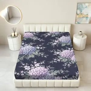 1Pc Floral Hydrangea Blossom Fitted Sheet Mattress Protector Spring Theme, Decorative Purple Mattress Protector Breathable, Soft Comfortable Bedding Mattress Cover, for Bedroom Guest Room.