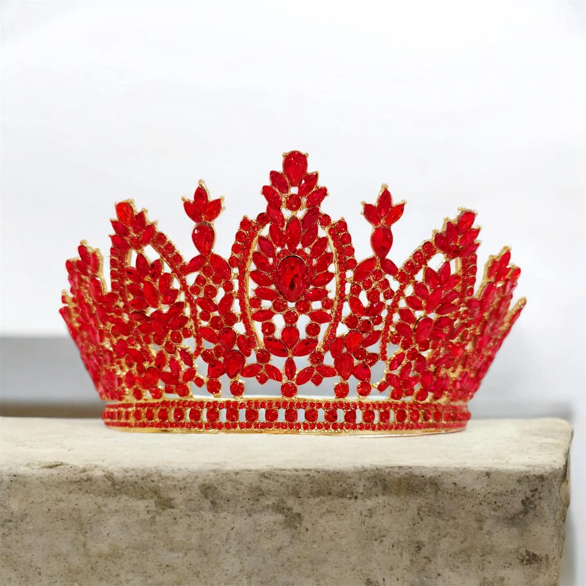 Romantic Fantasy Crown with Glamorous Red Crystals, Gold Bridal Hair Accessory for Weddings & Princess Costumes, Female, Embellishments Crowns & Tiaras, Sparkling, Ceremony, Costume Enthusiasts, Fairy Theme Crowns & Tiaras