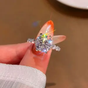 Pure silver minimalist platinum plated crystal ring, elegant engagement ring anniversary party jewelry gift, fashionable and versatile exquisite jewelry birthday gift, women's ring