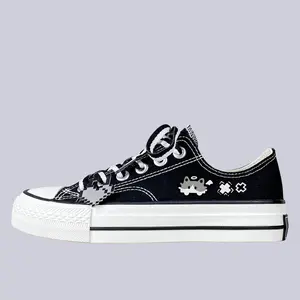 Kawaii Pixel Kitty Black Low Top Canvas Shoes - Unisex