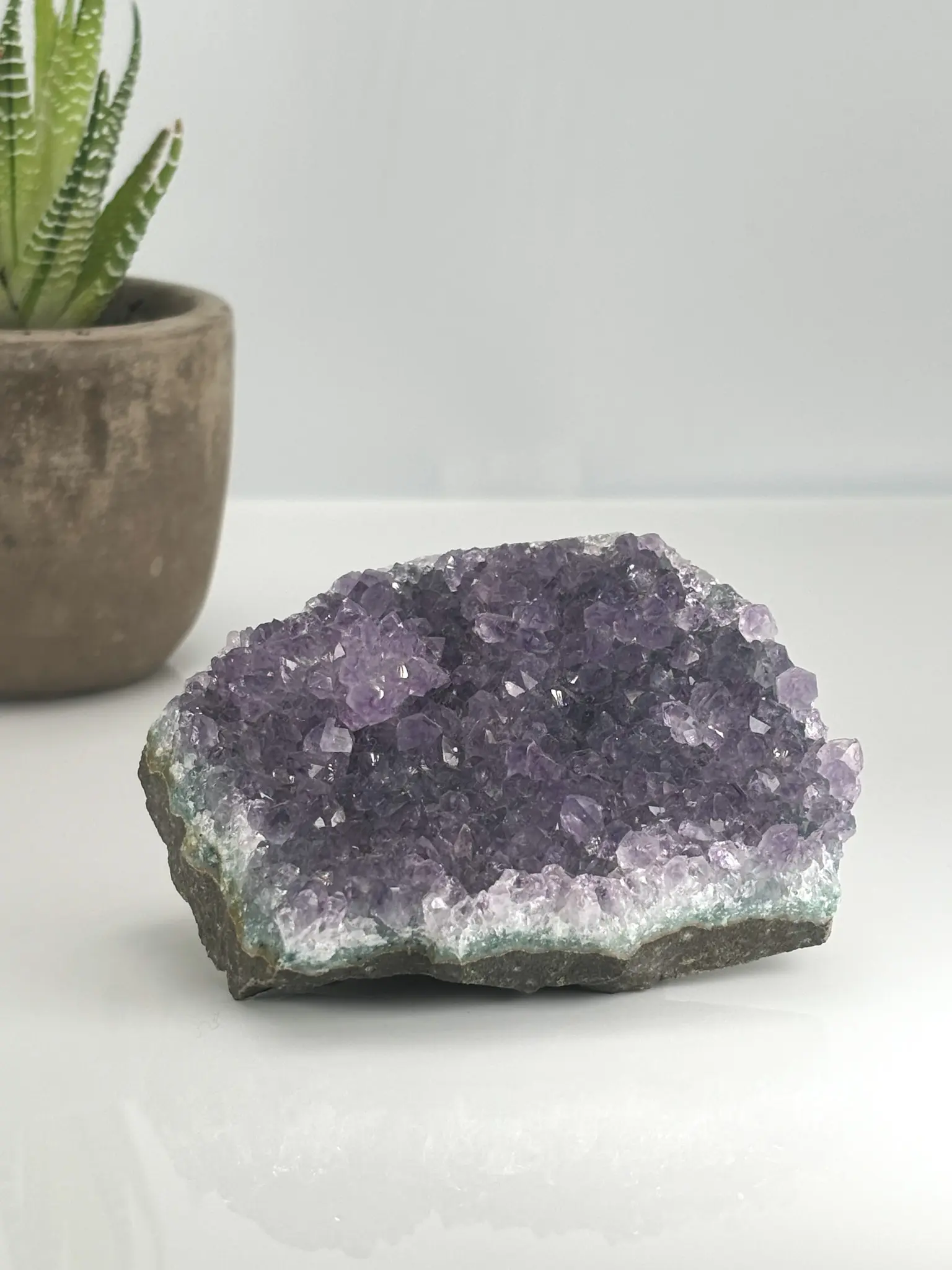 Raw Amethyst Crystal – Natural Stone for Peace & Positive Energy - Natural Raw Amethyst – Perfect for Calming, Healing & Meditation - Genuine Raw Amethyst – Purple Crystal for Spiritual Healing - Raw Amethyst Gemstone – Bring Calm & Clarity to Your Space