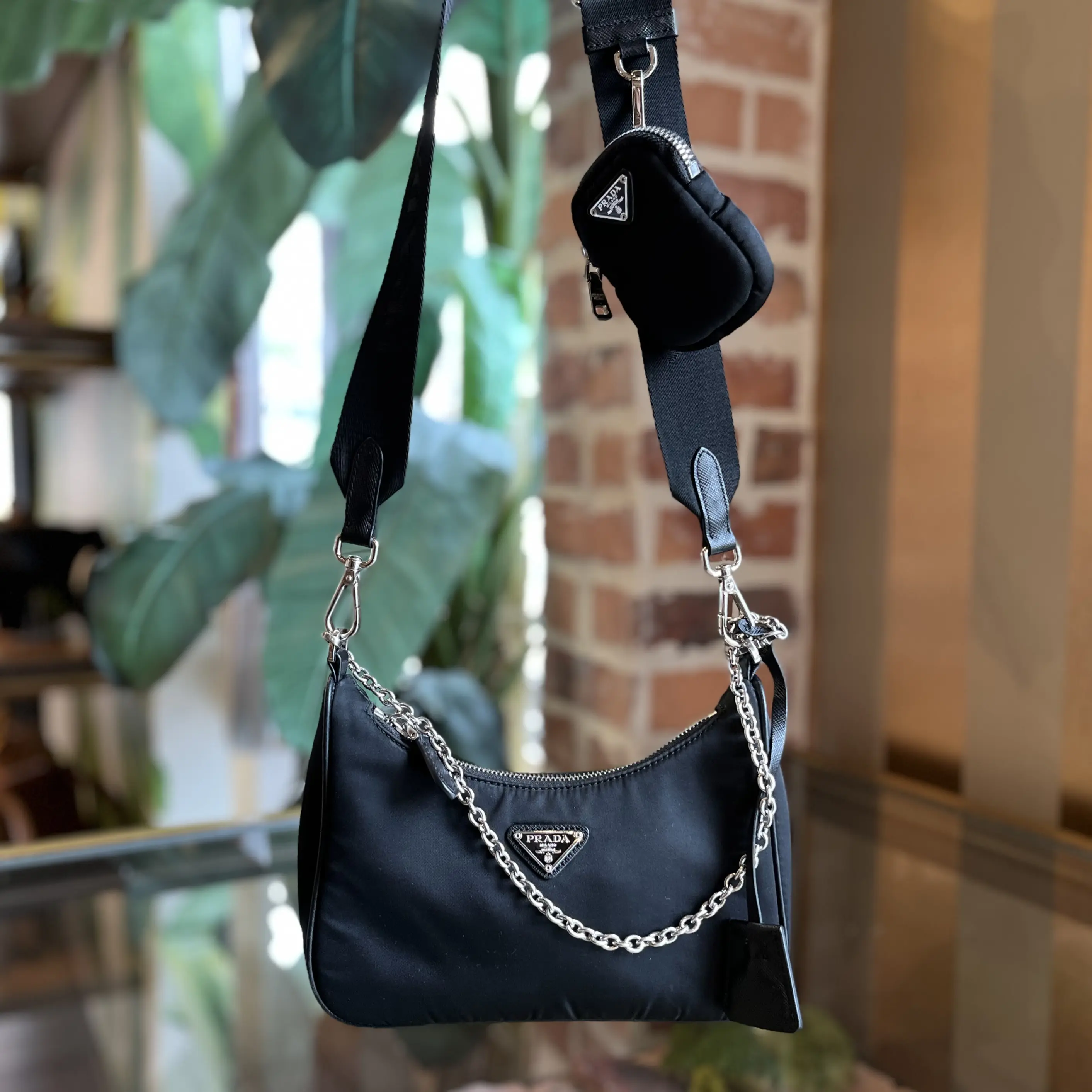 Pre-owned PRADA nylon Crossbody Bags Re Edition 2005 Black Crossbody