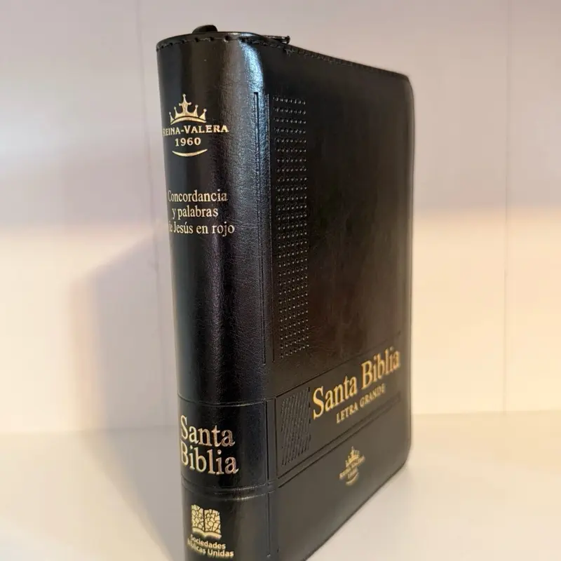 BIBLIA LETRA GRANDE CON CIERRE TAMAÑO COMPACTA